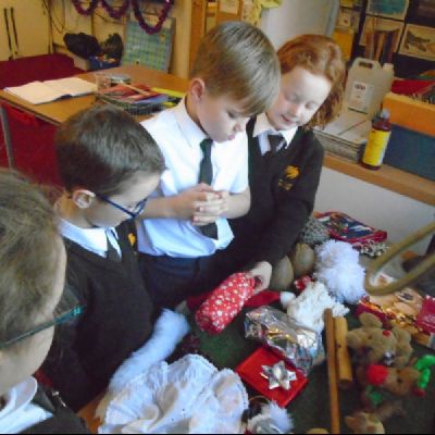 Using Deductive Skills in Literacy